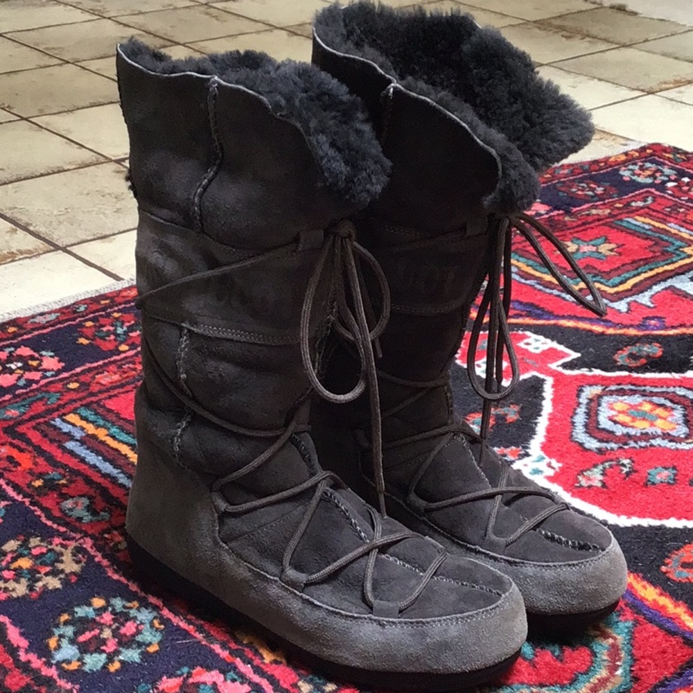 Moon Boots